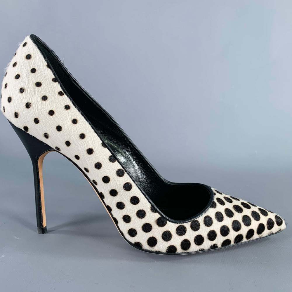 MANOLO BLAHNIK White Black Dots Pony Hair Stiletto Pumps - Picture 2 of 7